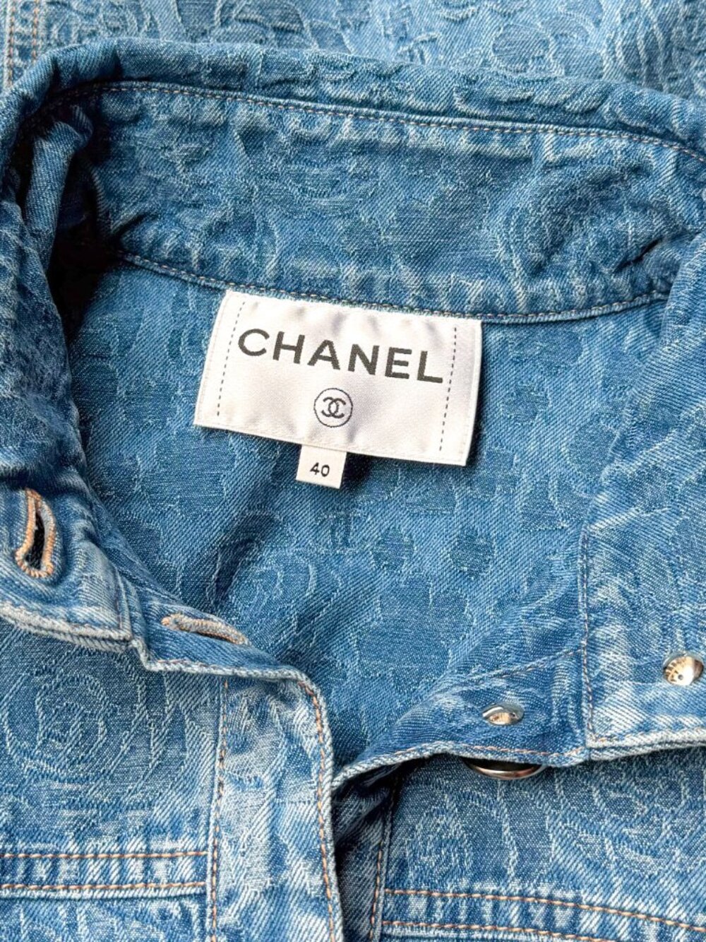 Chanel Pre Spring 2023 Blue Denim Camelia Shirt Dress - Picture 4 of 11